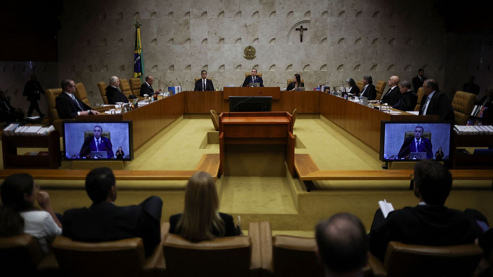 El Supremo de Brasil promete juzgar a Bolsonaro y otros acusados por el golpe de Estado pese a la presión de Trump