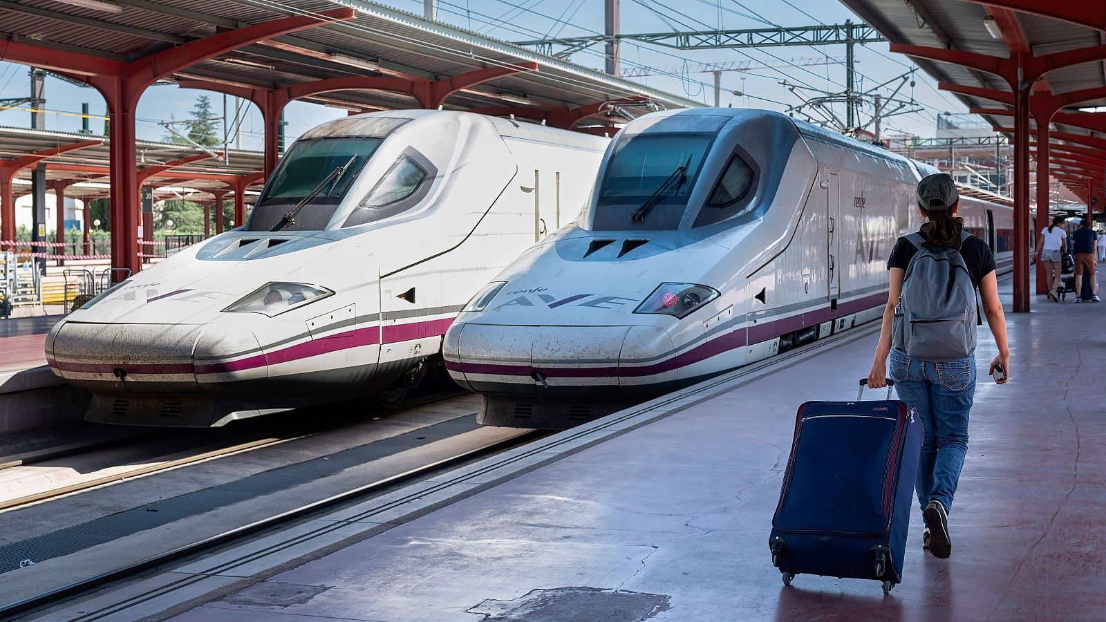 Una nueva incidencia de Renfe suspende la circulación de trenes de alta velocidad en Sevilla durante más de tres horas