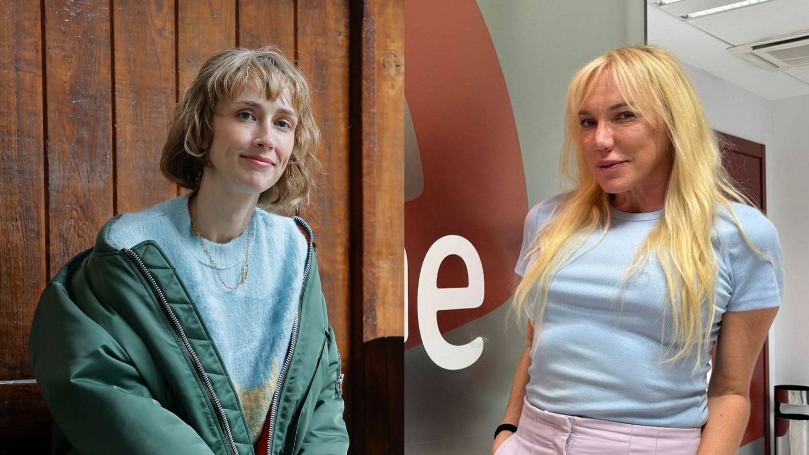 Dos actrices, una con chaqueta verde y otra con camiseta azul y pantalones rosa, posan juntas en un interior con pared de madera y puerta marrón.