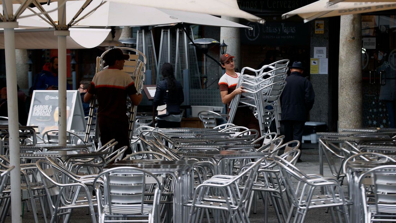 El empleo turístico fuera de la temporada alta supera por primera vez los 3 millones de trabajadores