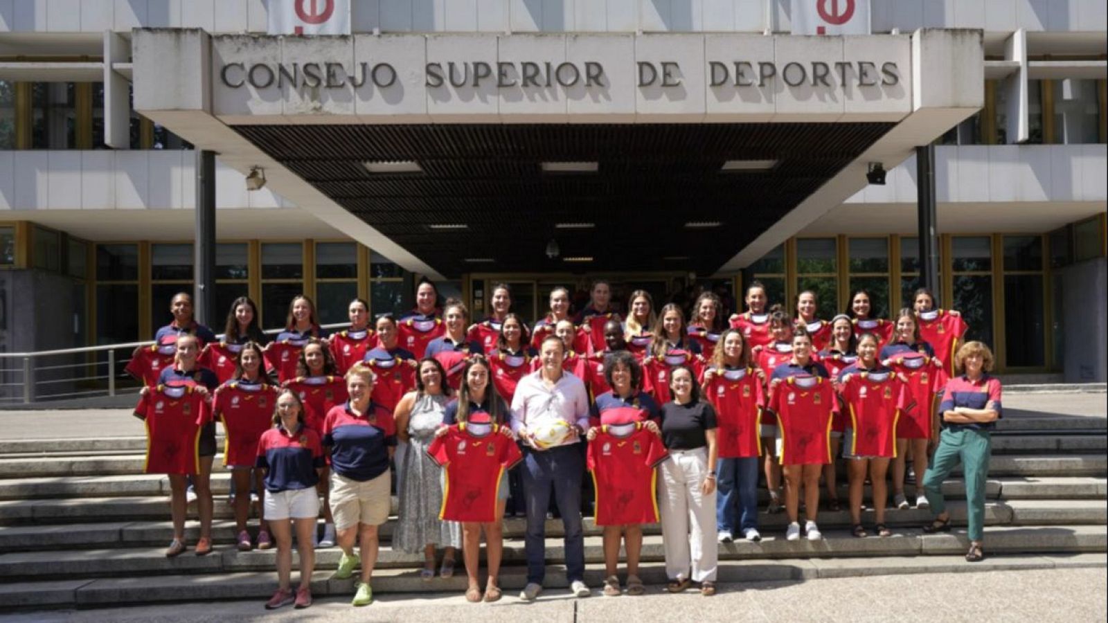 España presenta su convocatoria de 32 jugadoras para el Mundial femenino de Rugby 2025