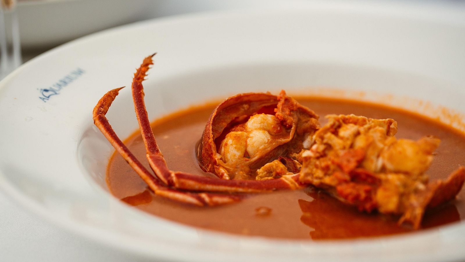 Verano menorquín: un oasis donde los aromas de la cocina tradicional se funden con la brisa del Mediterráneo