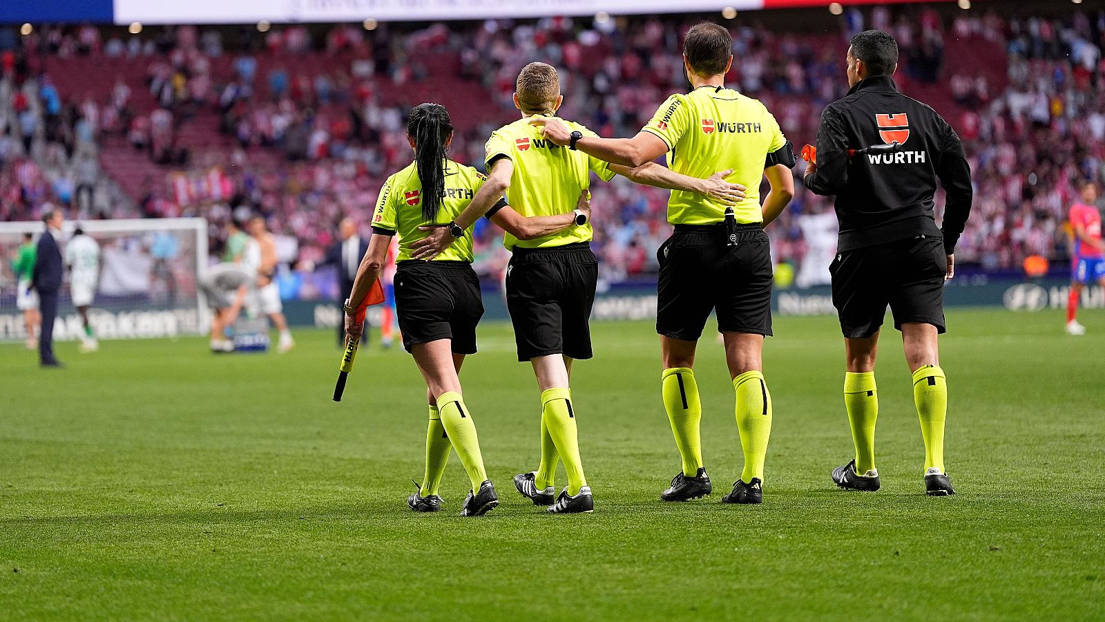 La RFEF, junto a La Liga, ha decidido que la designación de árbitros de publicara el dia previo al partido