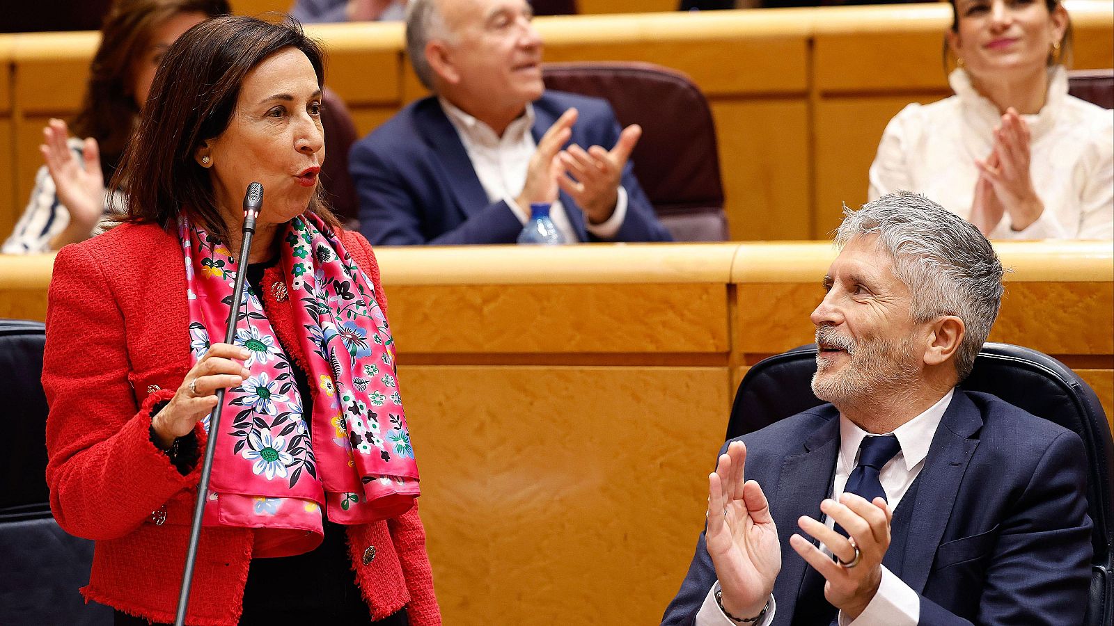 Imagen de archivo de una intervención de la ministra de Defensa, Margarita Robles, en el Senado, junto al ministro del Interior, Fernando Grande-Marlaska.