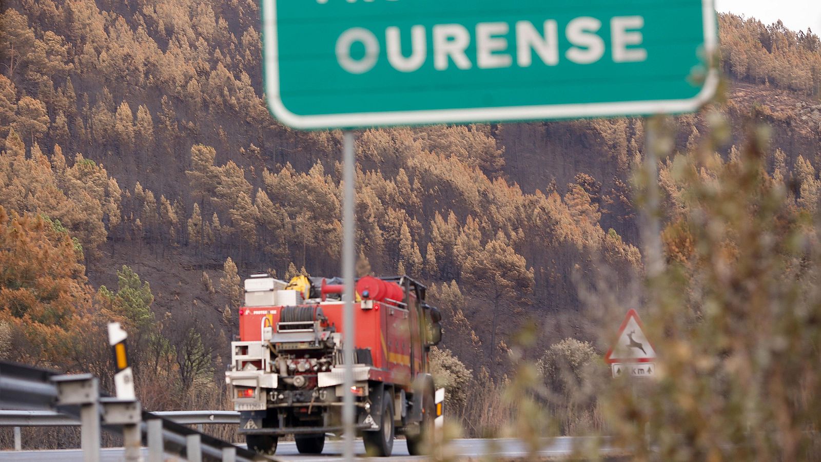 A pesar de la buena noticia, la provincia de Ourense permanece en Situación 2 de emergencia y todavía hay dos fuegos activos