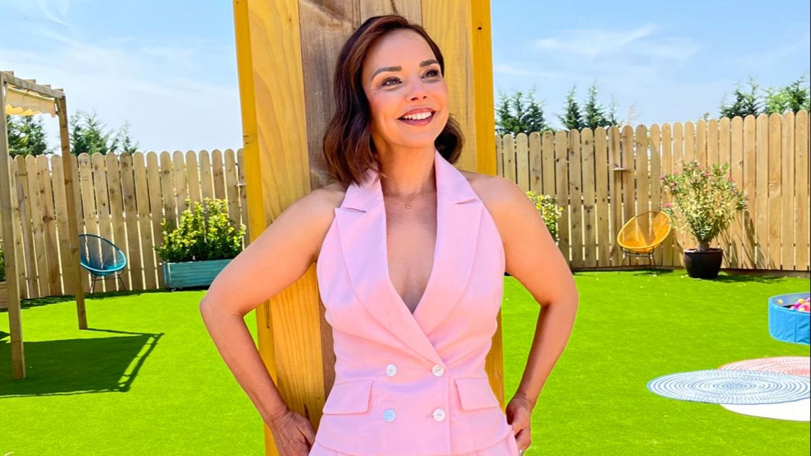 Chenoa es la presentadora de 'Dog House'