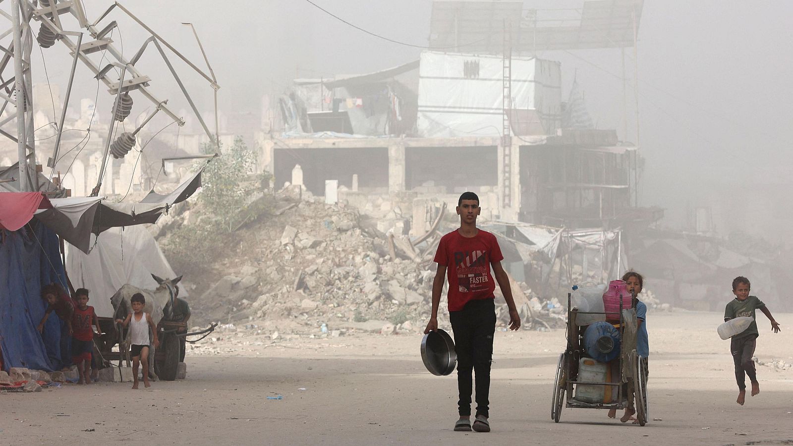 Mueren otras tres personas de hambre en Gaza mientras continúan las protestas en Israel por el fin de la guerra