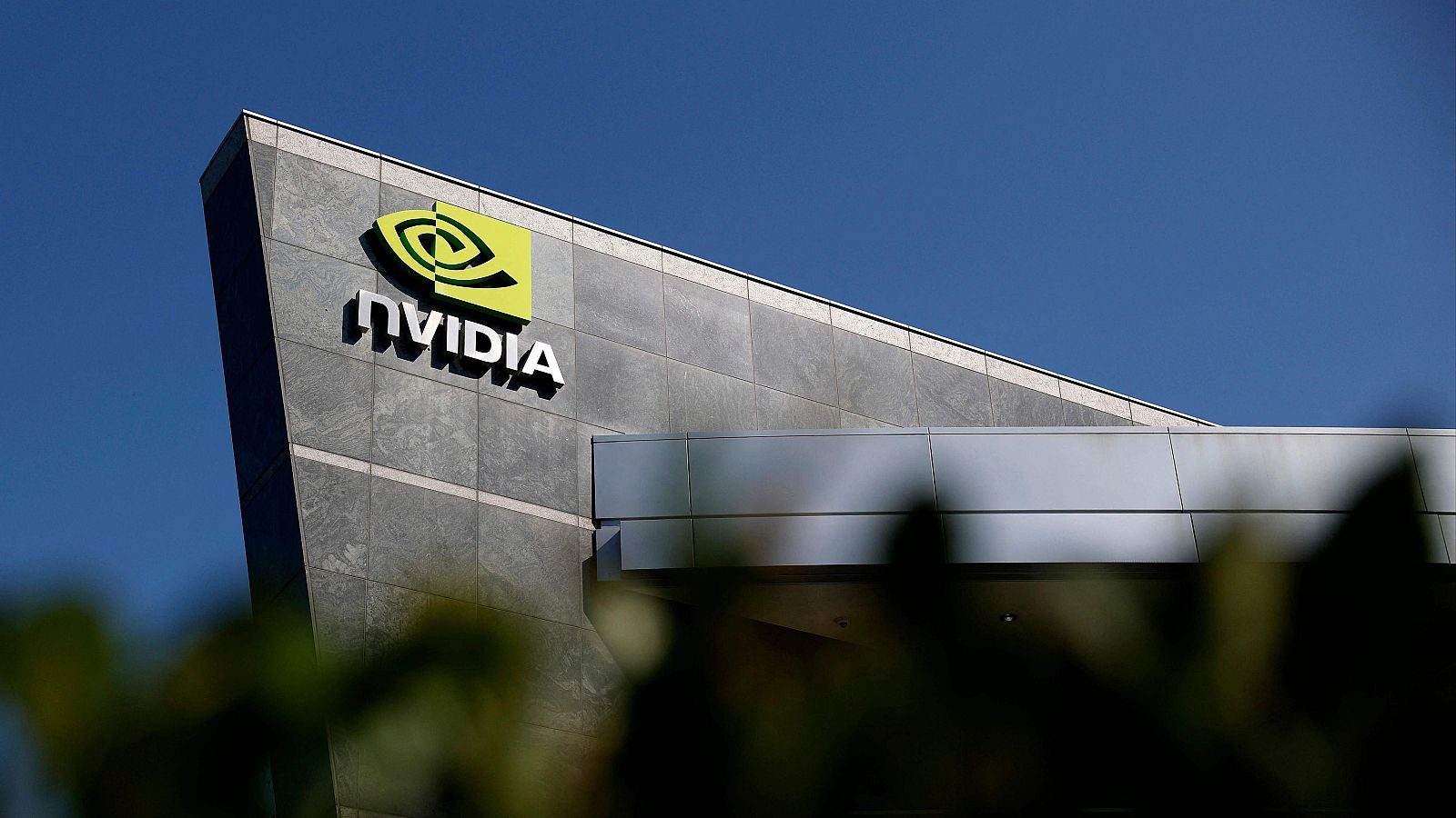 El gigante tecnológico Nvidia aumenta un 59% su beneficio en el segundo trimestre sin ventas del chip H20 a China