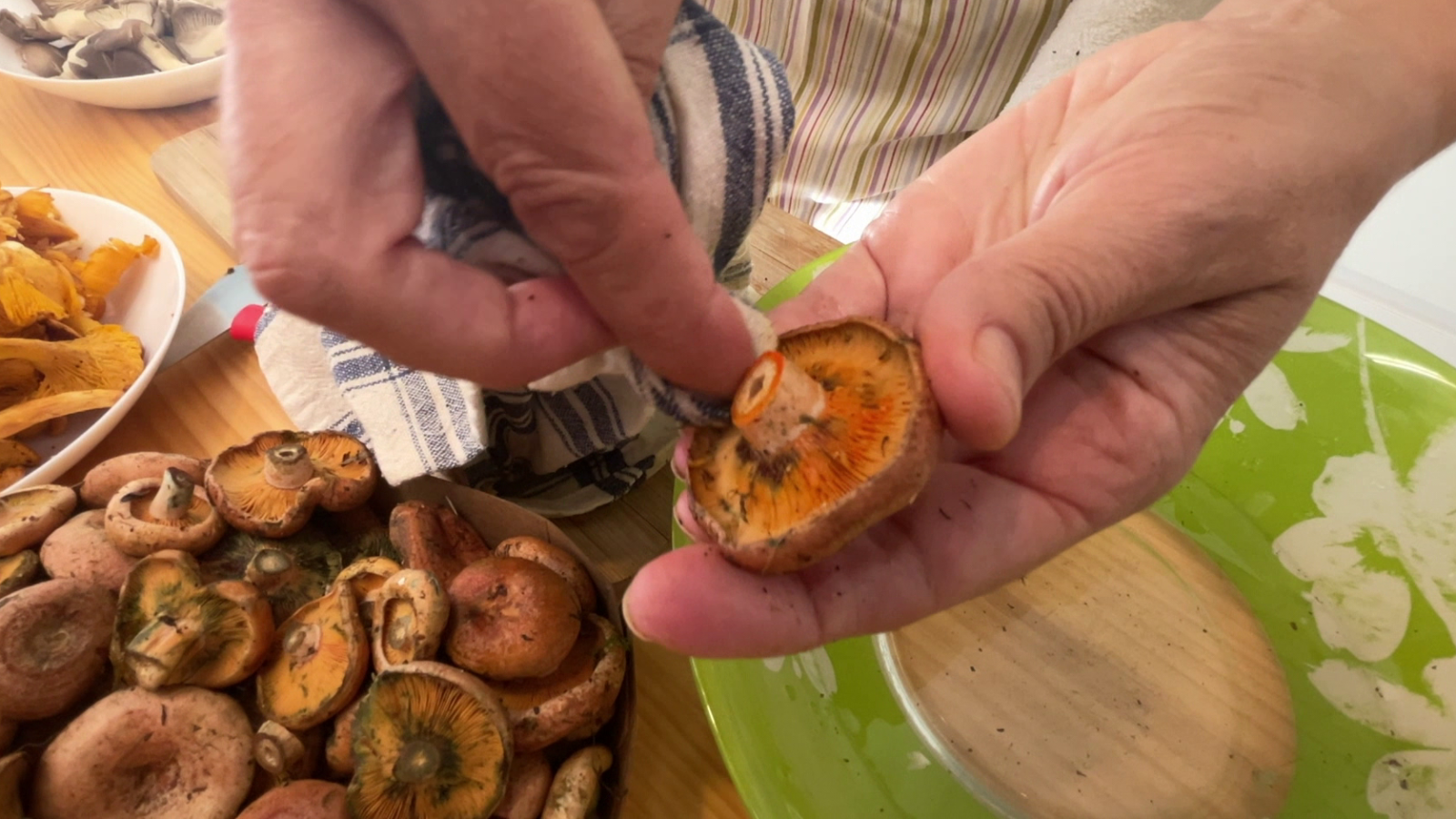 Com s'han de netejar els bolets?