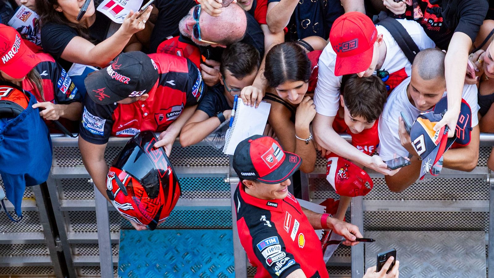 Marc Márquez quiere llevarse un nuevo 'doblete' de Montmeló.