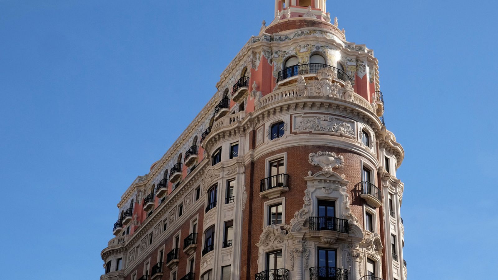 La nueva sede de CaixaBank en Valencia