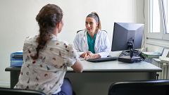 Las agresiones a médicos obligan a incluir defensa personal en la formación sanitaria