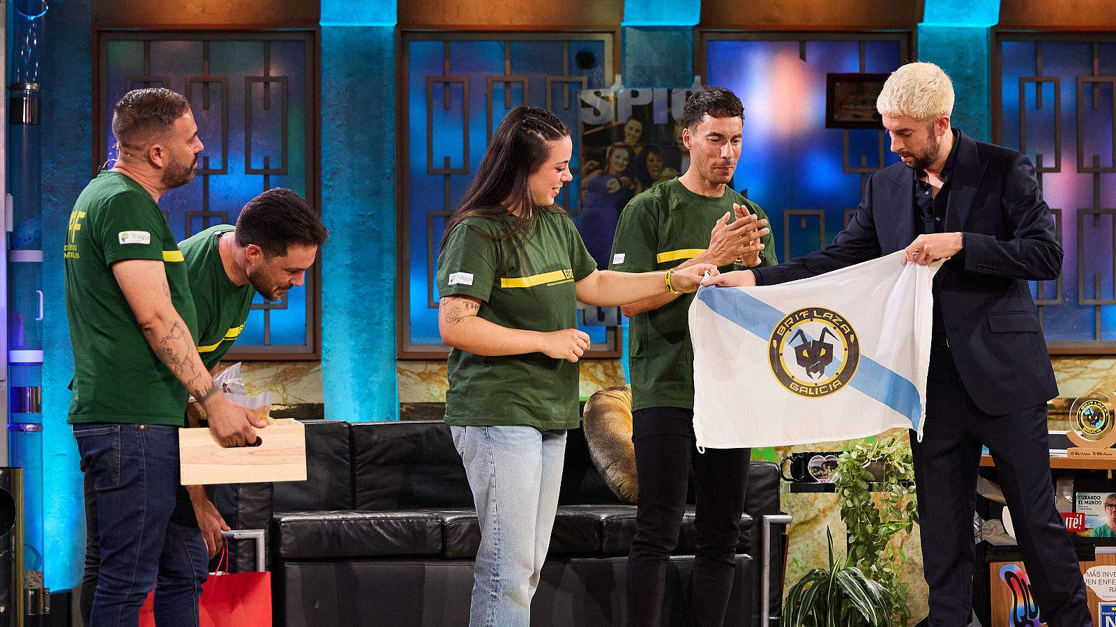 David Broncano entrevista a los bomberos del BRIF de Laza