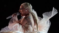 Lady Gaga suspende los últimos diez conciertos de su gira europea por una "grave dolencia"