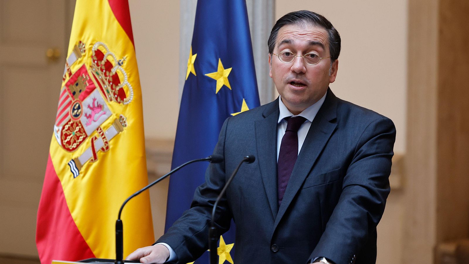 El ministro español de Asuntos Exteriores, José Manuel Albares, en una comparecencia.