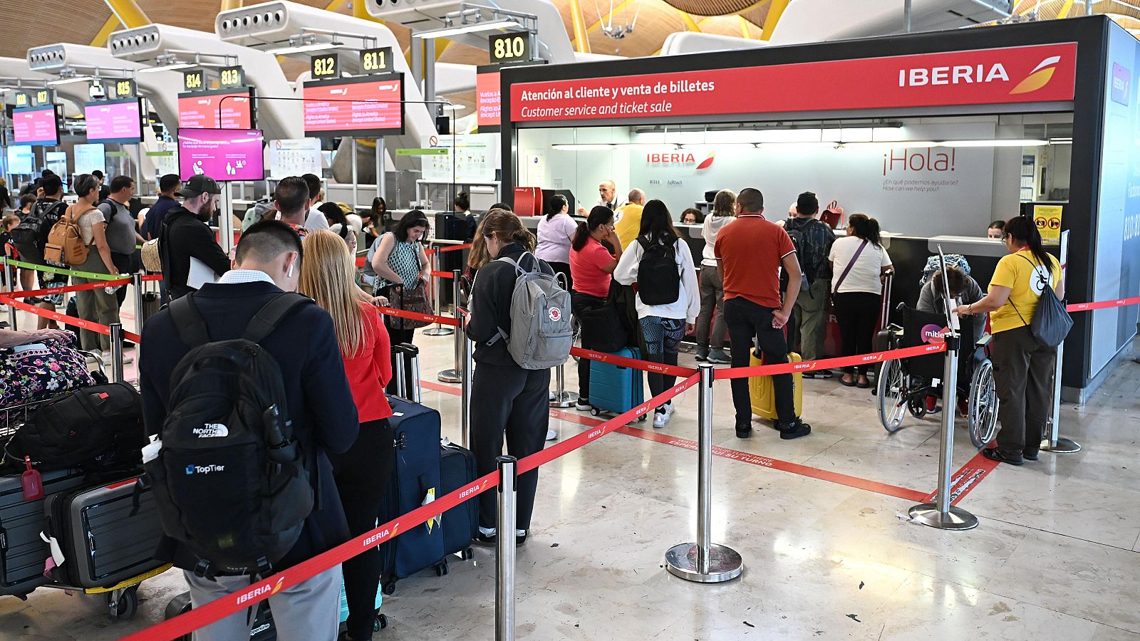 Tercer día de huelga de los trabajadores de seguridad del aeropuerto Madrid-Barajas, con casi 1.000 pasajeros afectados