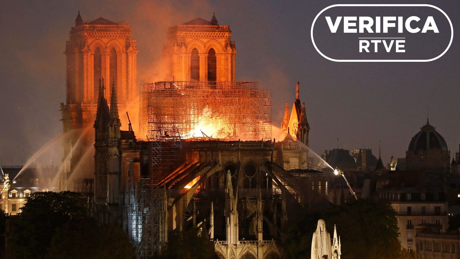 Los "yihadistas" no han quemado estas iglesias en Francia