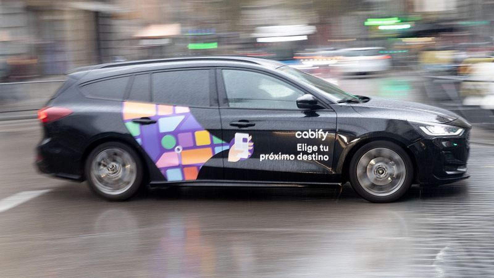 La Generalitat deixarà de renovar les llicències a les VTC urbanes a Barcelona