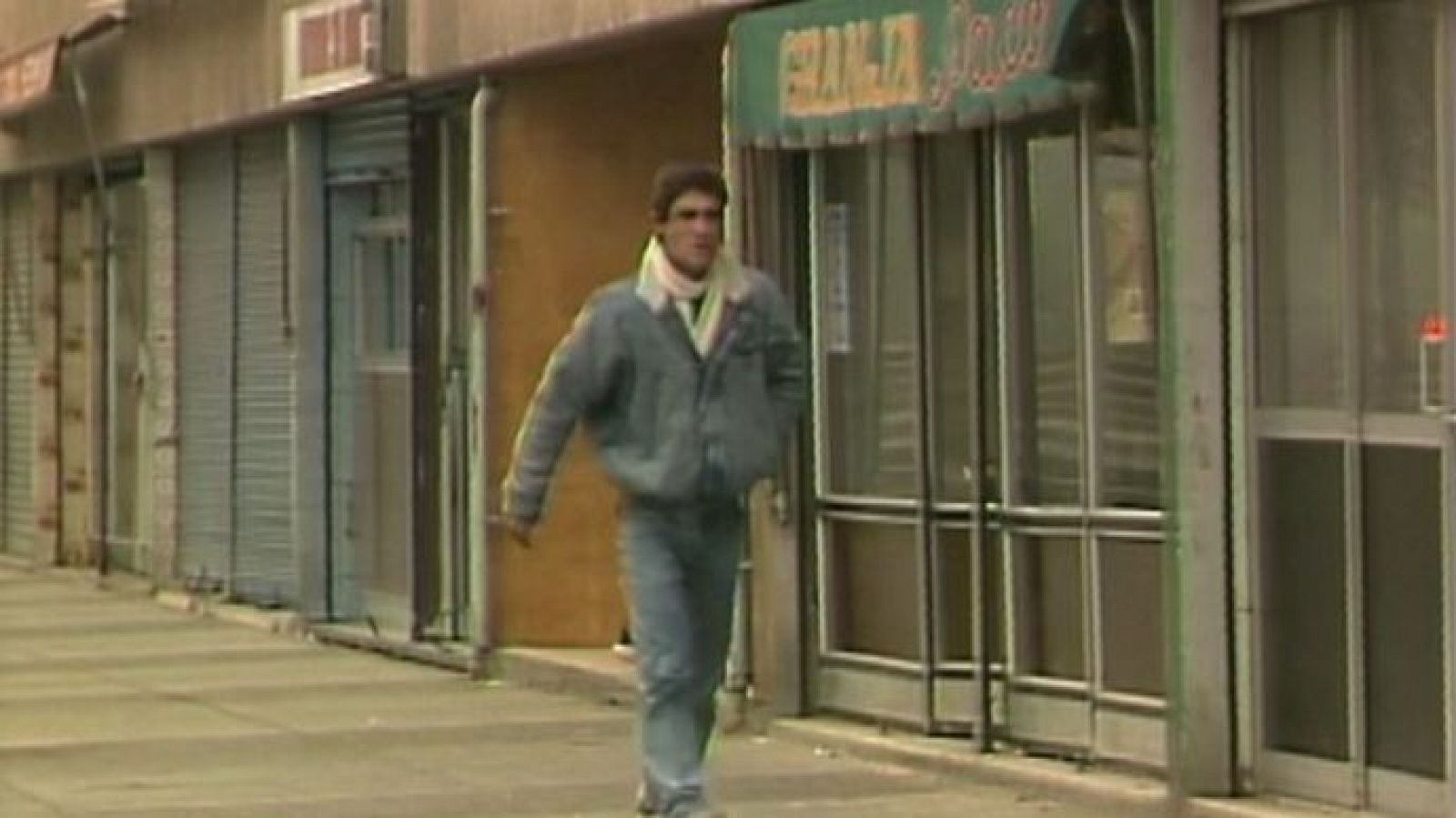 La Mina, un barri entre fronteres: el documental que va retratar el drama de la droga