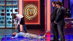 Jorge Luengo protagoniza el momento más insólito de 'MasterChef Celebrity 10' al dormir a Samantha