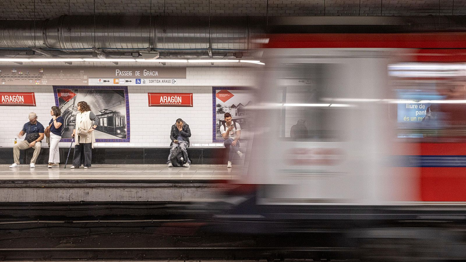 Els vigilants del metro de Barcelona comencen una vaga indefinida aquest dimarts