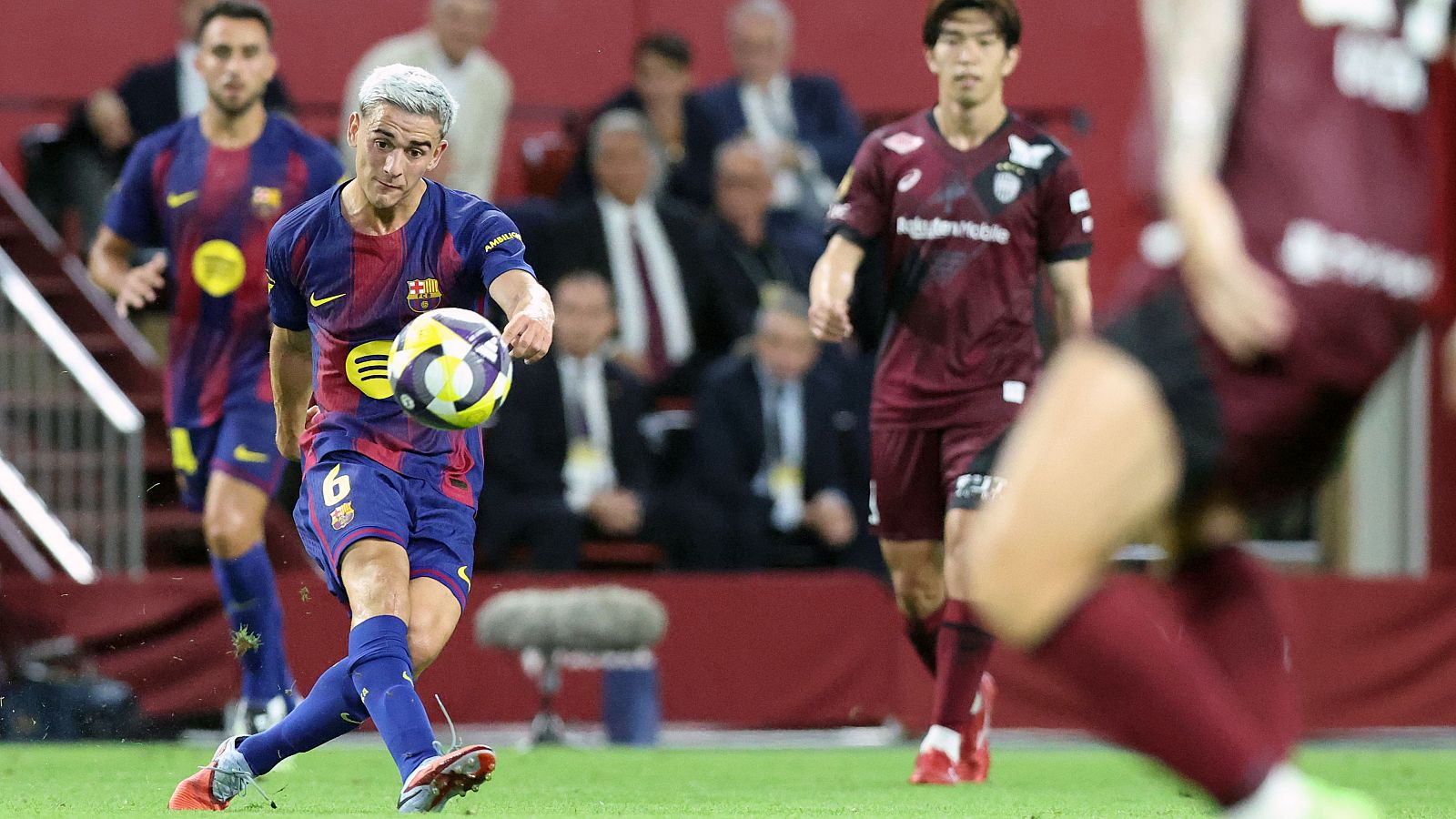 El jugador del Barcelona Gavi, en un amistoso de pretemporada ante el Vissel Kobe