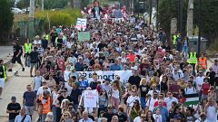Undécima manifestación contra la gestión de Mazón de la dana con alerta máxima por lluvias en Valencia
