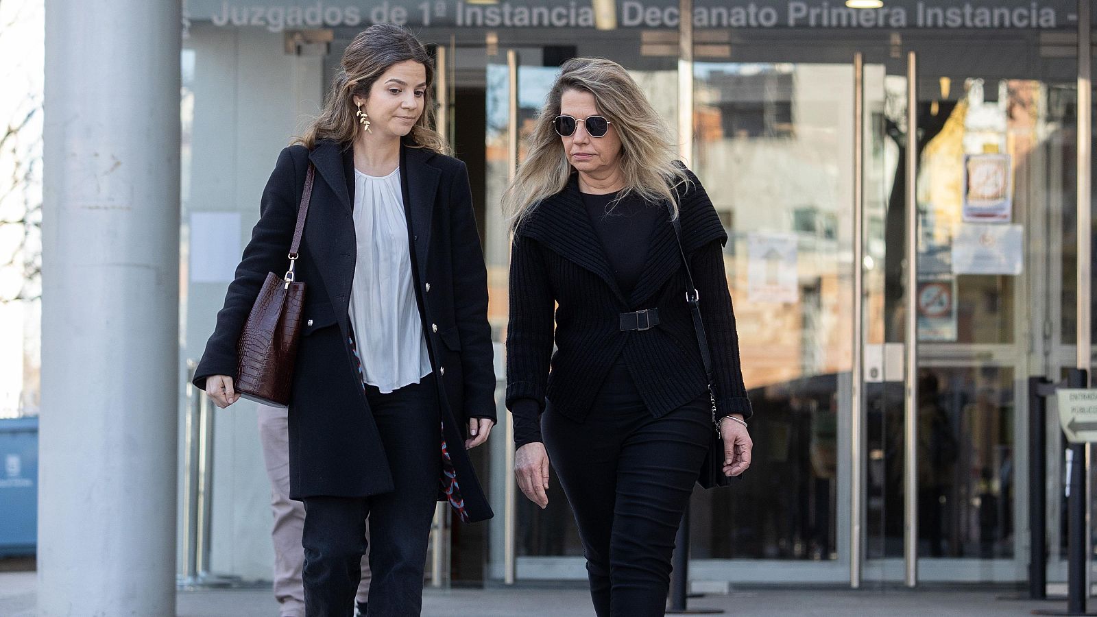 La asesora de Begoña Gómez en Moncloa, Cristina Álvarez, a su salida de los juzgados de Plaza de Castilla