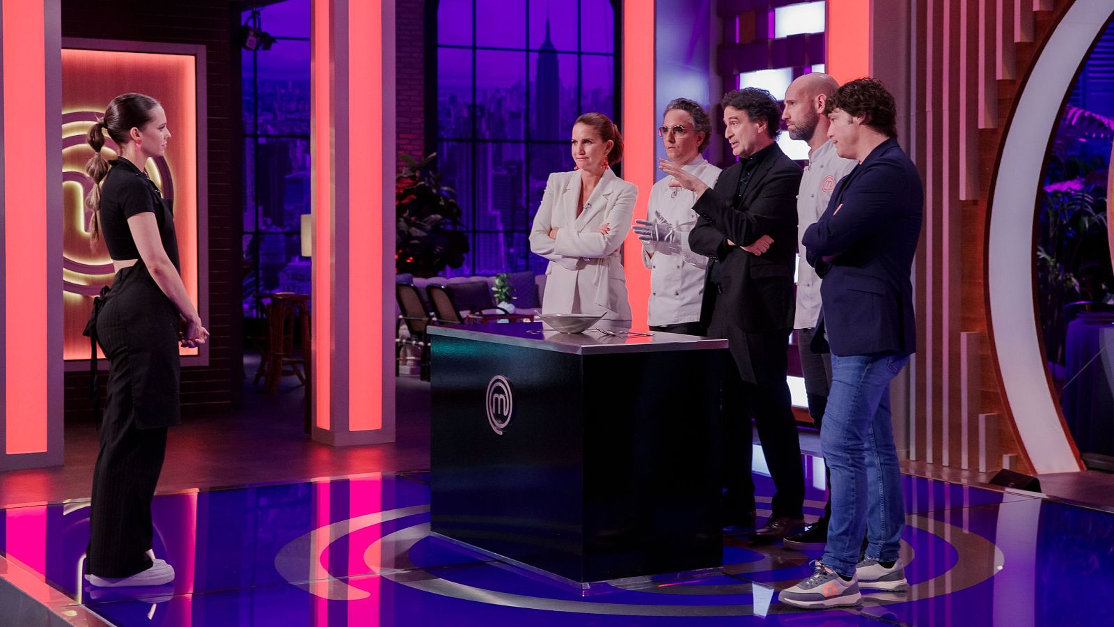 La dedicatoria de Masi a su abuelo tras cocinar su último plato en 'MasterChef Celebrity 10'