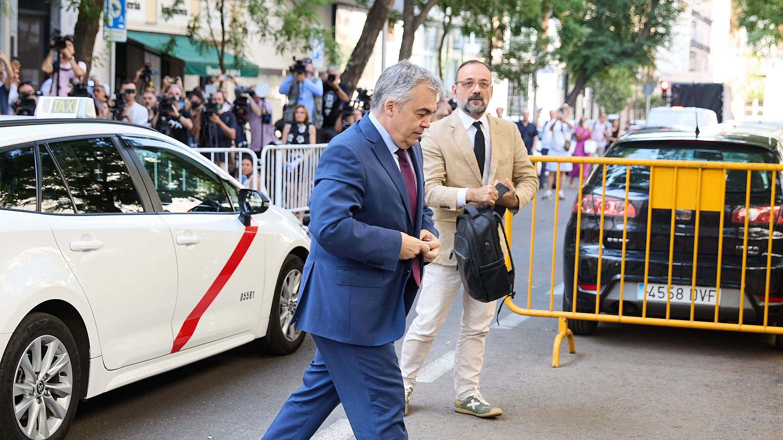 El exsecretario de Organización del PSOE Santos Cerdán a su llegada a declarar en el Tribunal Supremo