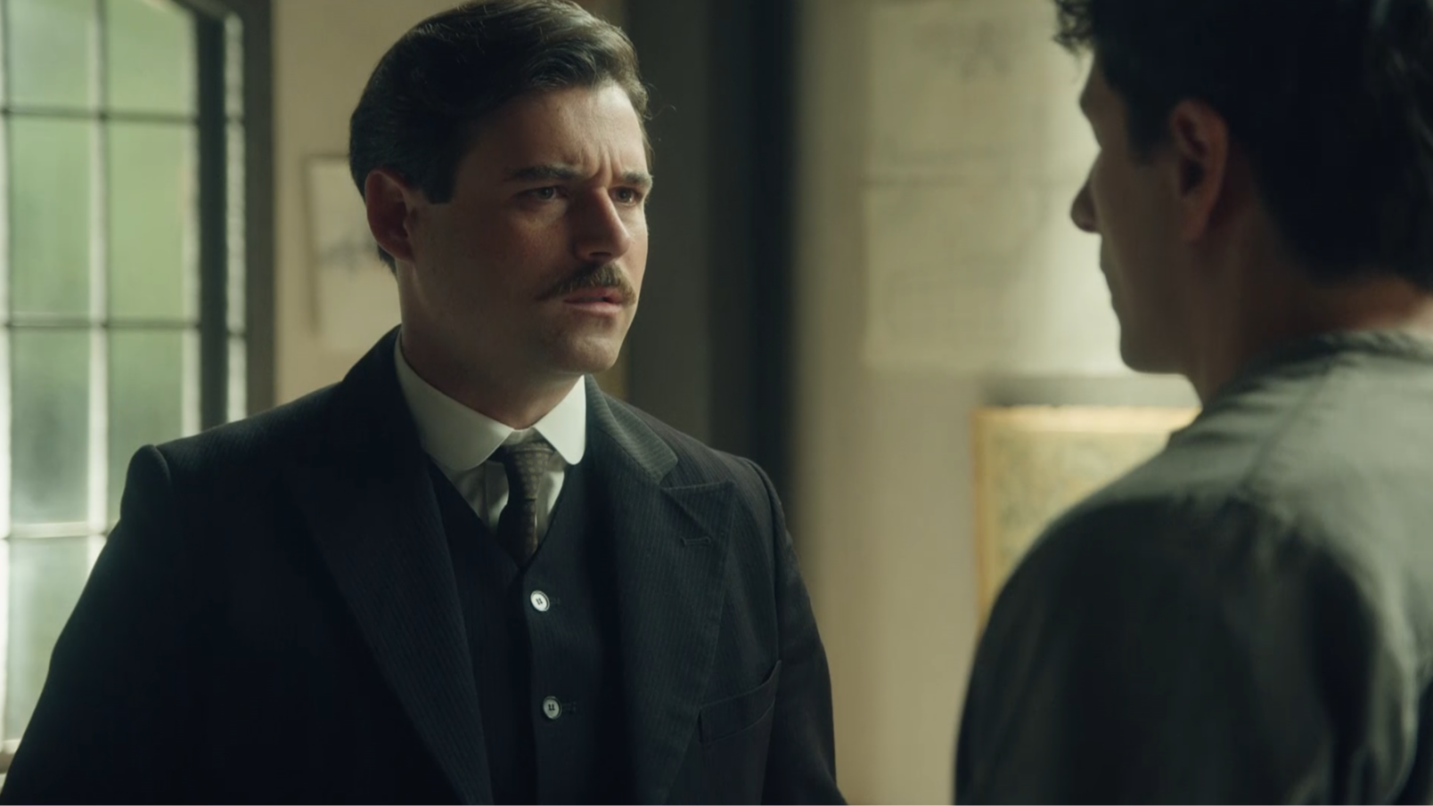 La Promesa: Manuel investiga a Enora