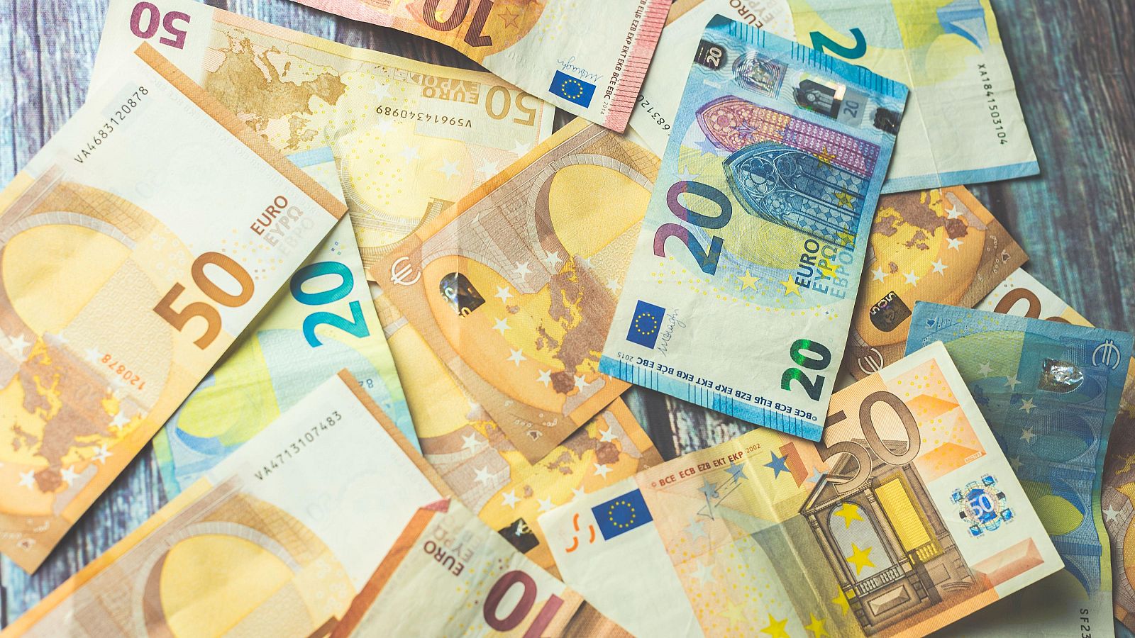 La deuda pública se mantiene en el 103,4% del PIB en el segundo trimestre, con máximos de 1,691 millones de euros