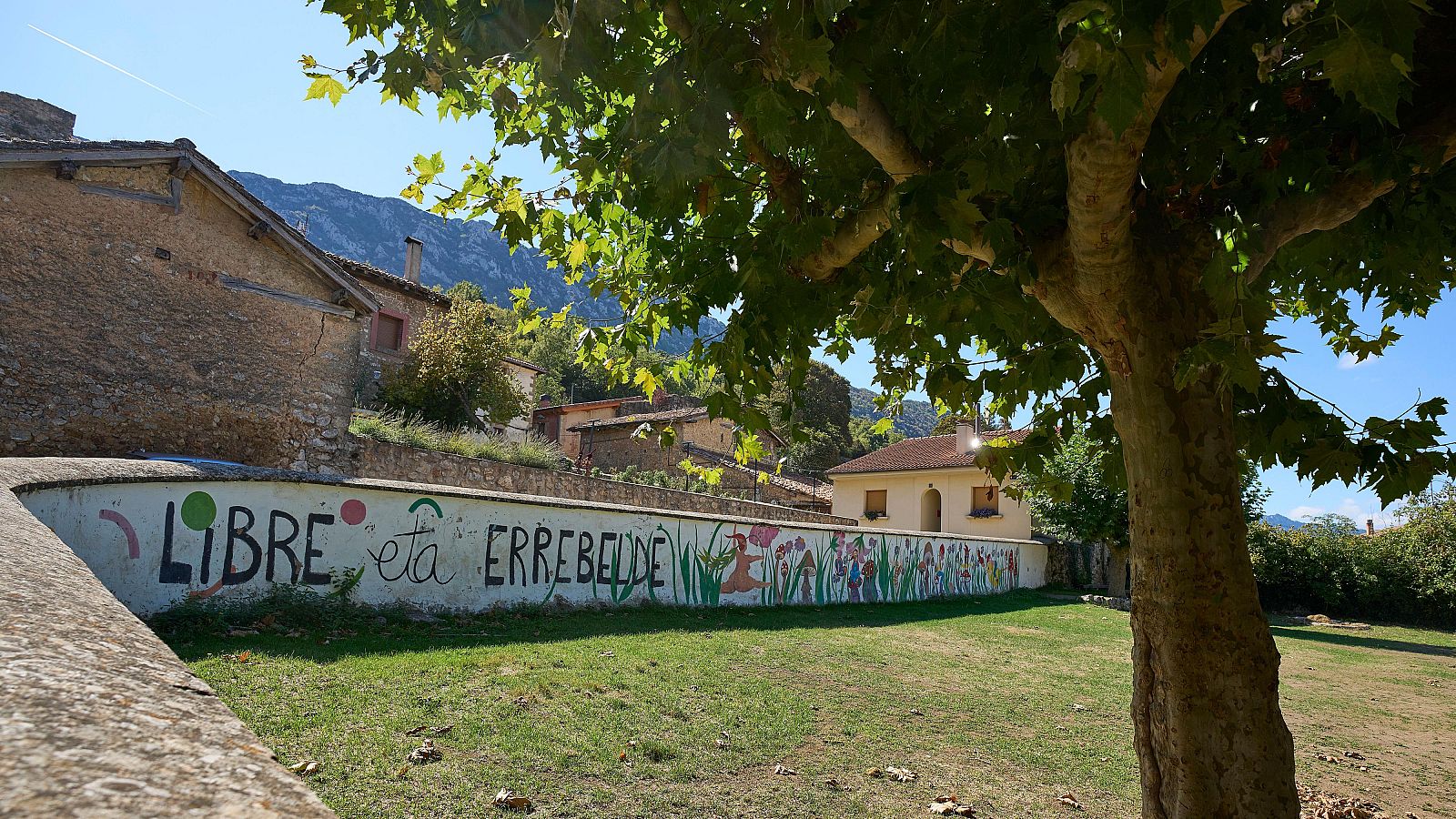 Un juzgado de Vitoria cita a declarar a tres menores "víctimas" del campamento de Bernedo