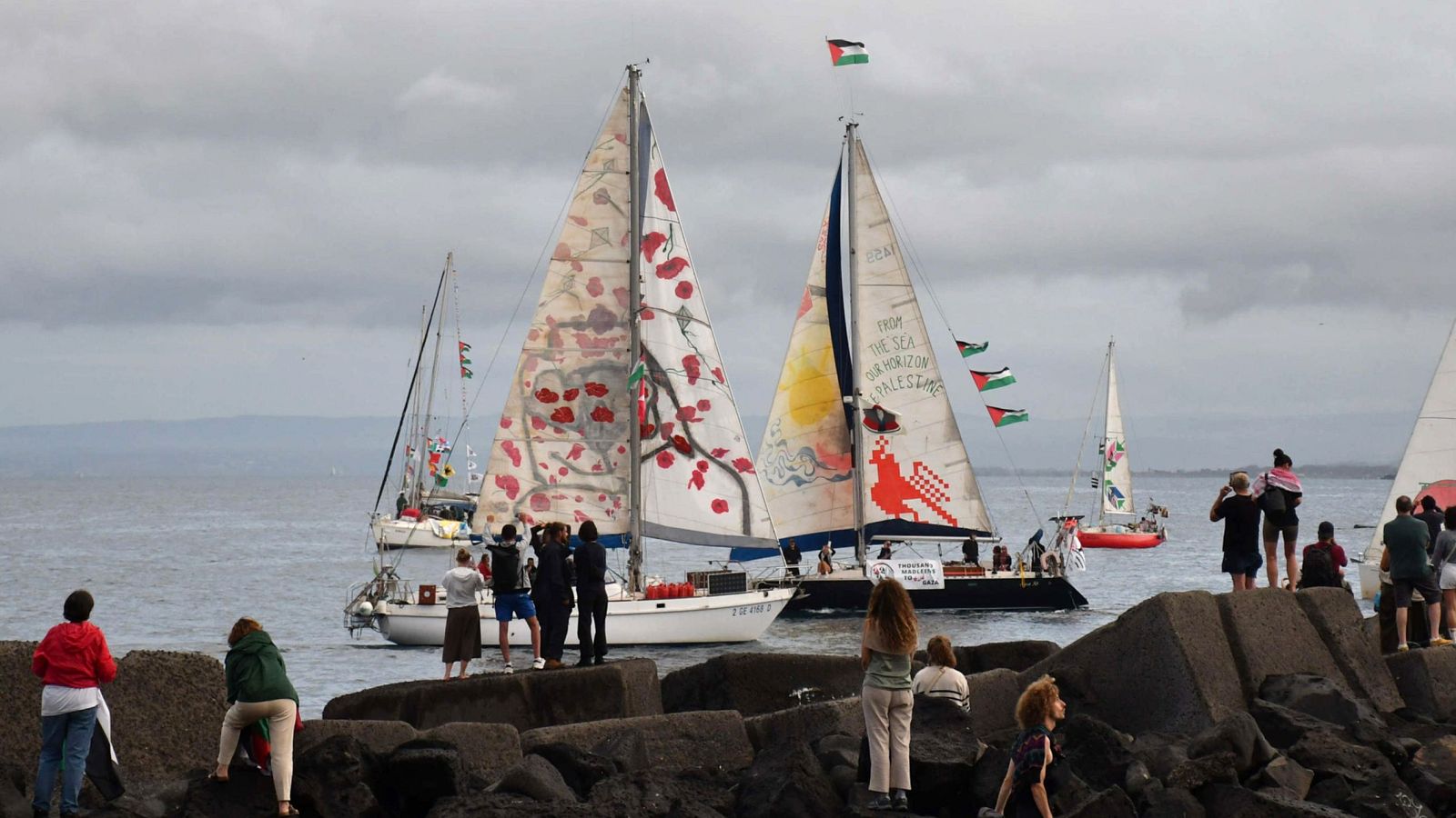 Meloni retira las fragatas que protegían a la Flotilla con ayuda a Gaza e insta a los activistas a que se vuelvan