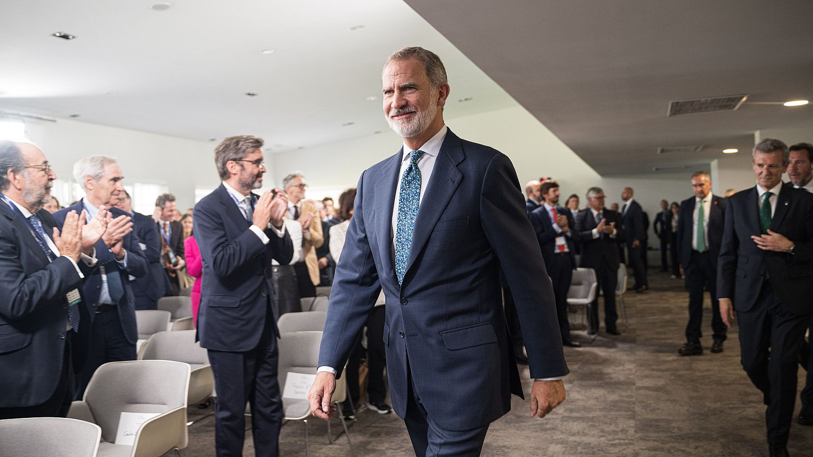 Felipe VI a su llegada a la inauguración del Foro La Toja