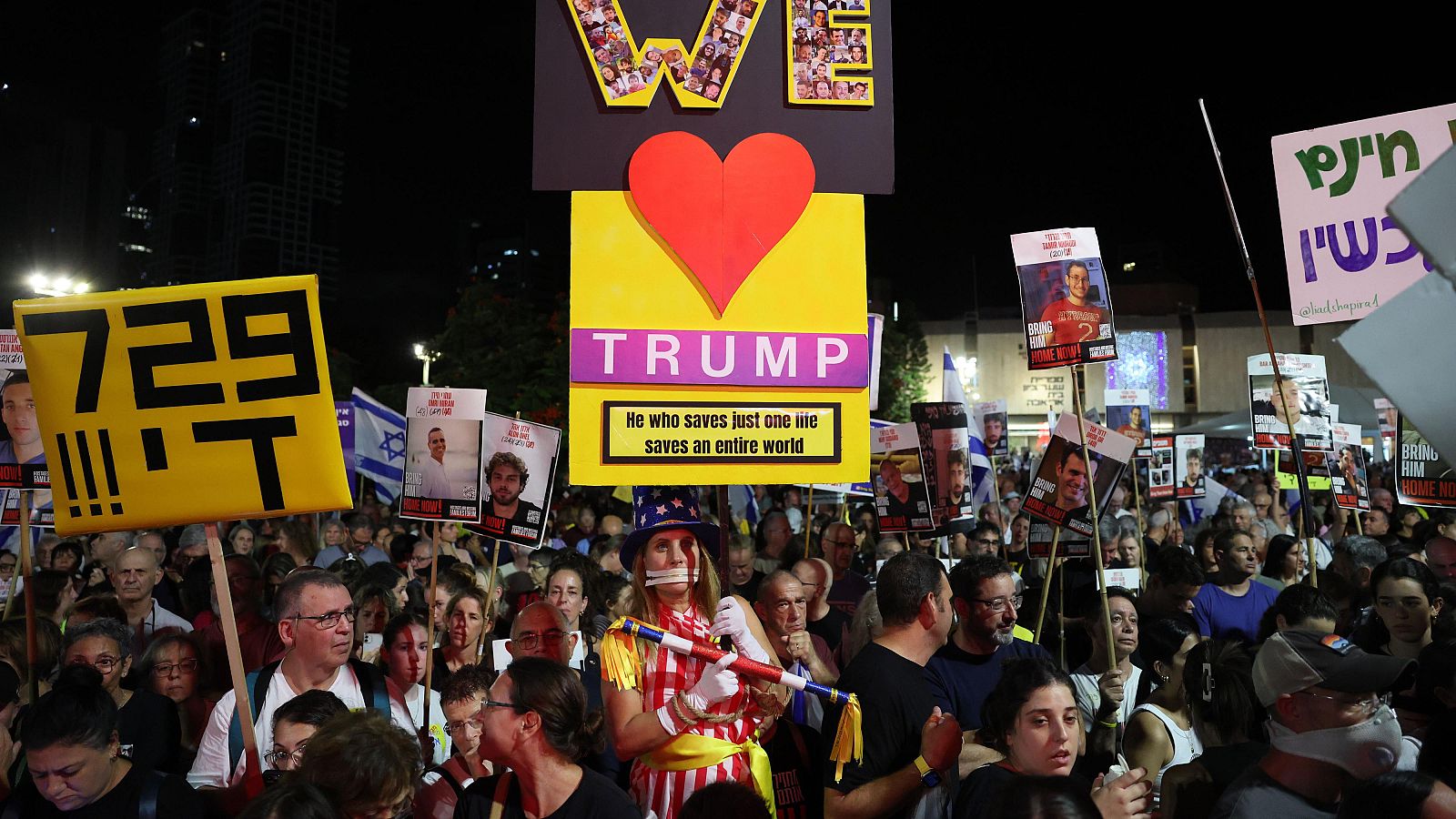 Miles de personas llaman en Israel a poner fin a la guerra en un aniversario cargado de esperanza