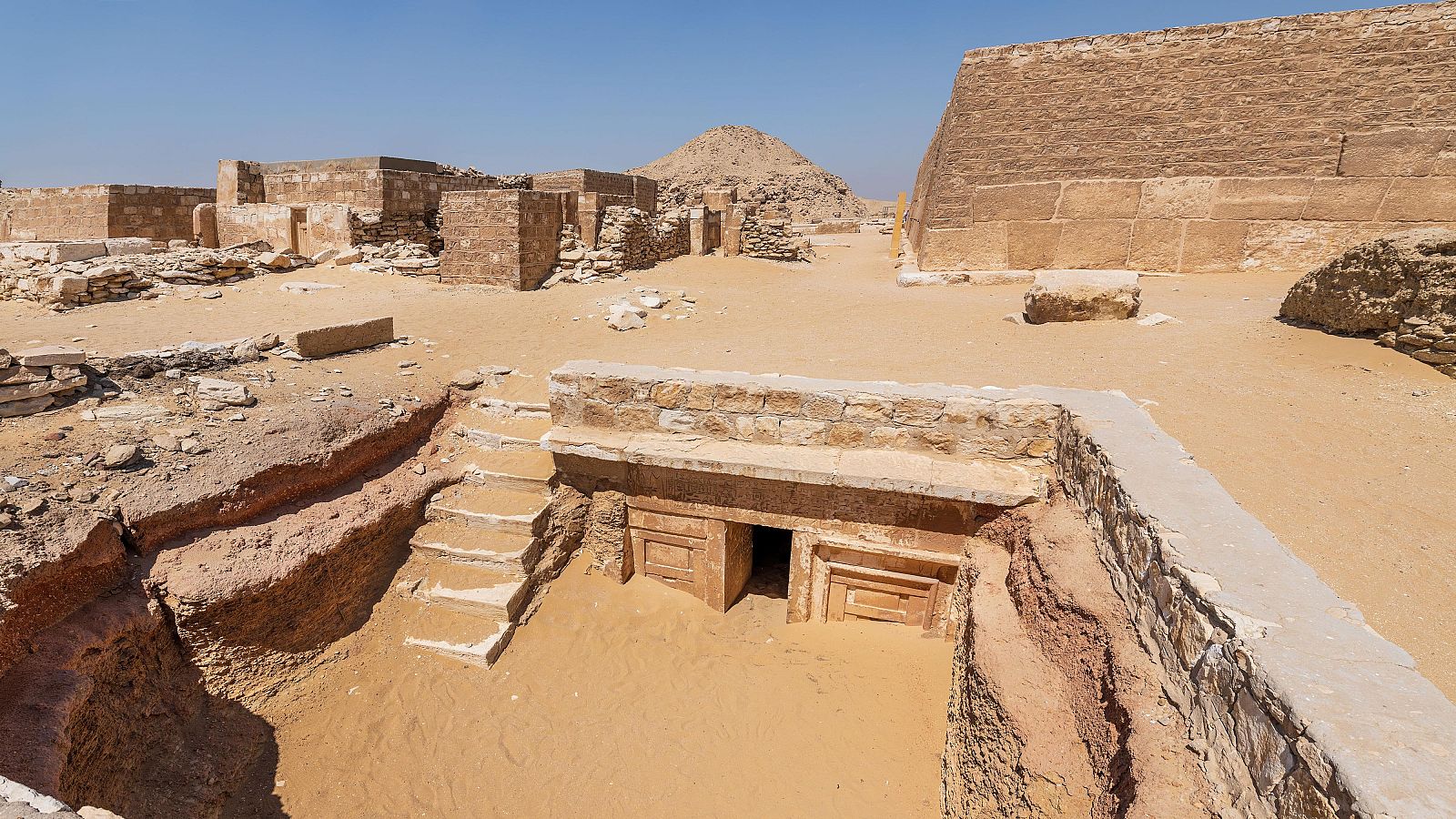 Desaparece una tablilla de más de 4.000 años de la necrópolis de Saqqara