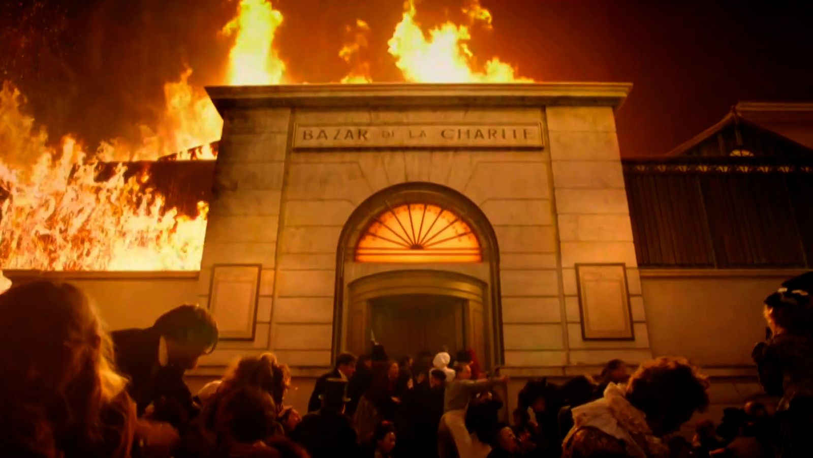 El incendio de El bazar de la Caridad que conmocionó a París en 1897 ¿qué pasó realmente?