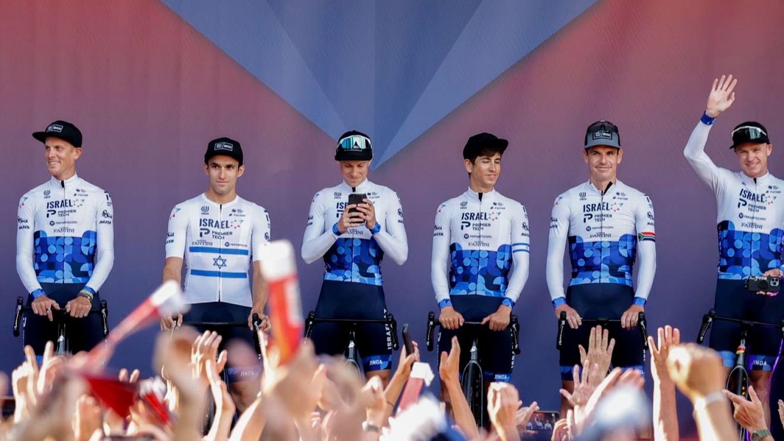 El equipo Israel Premier Tech cambia de nombre para 2026 y se aleja de su "actual identidad israelí"