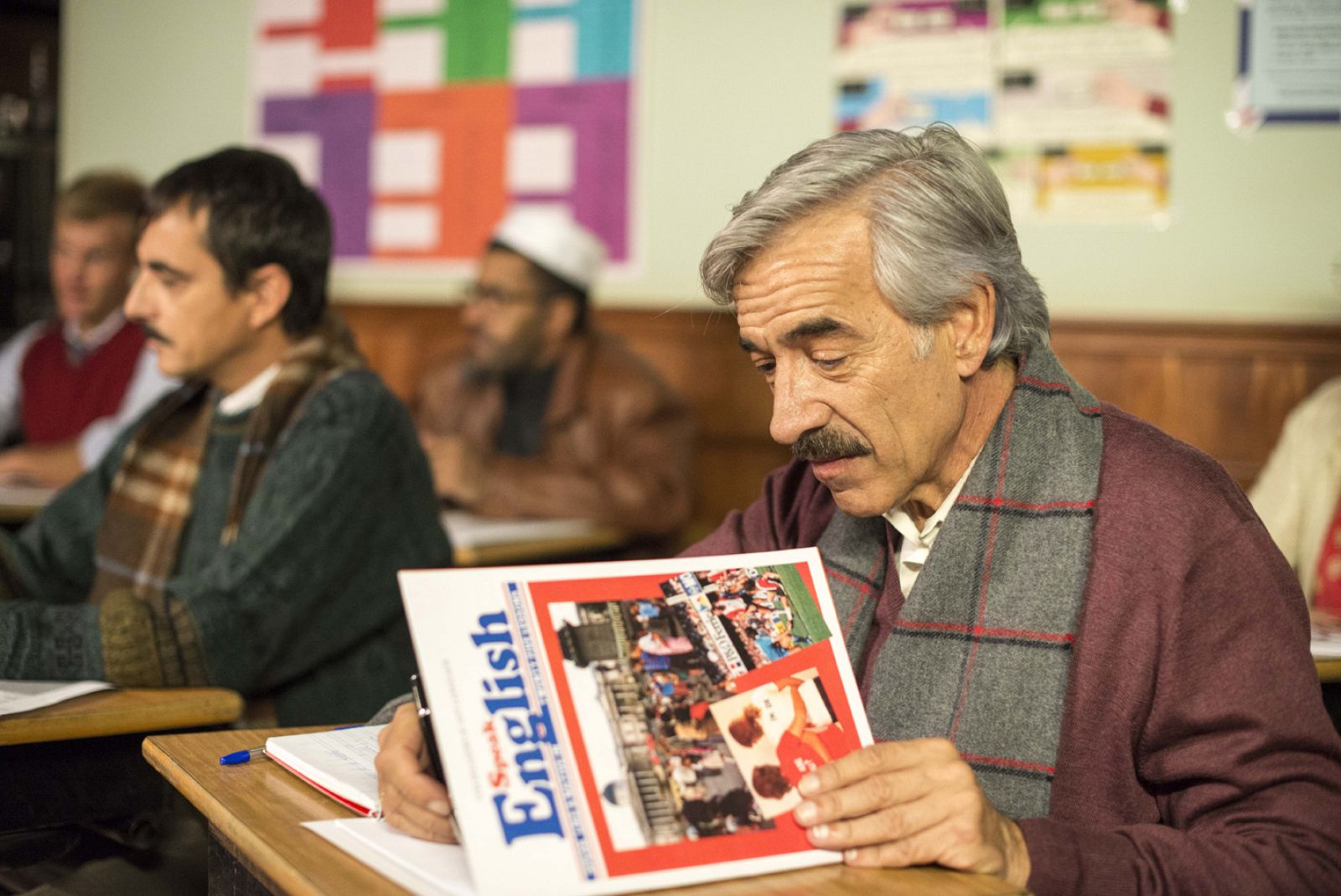 Antonio empeñado en mejorar su inglés