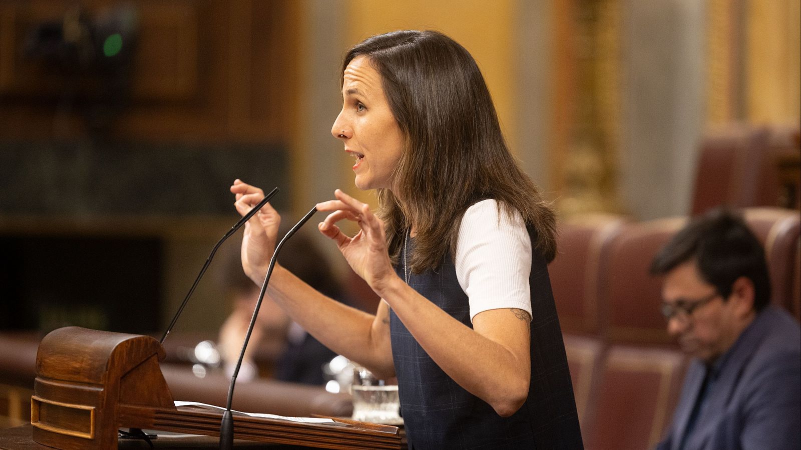 La portavoz de Podemos en el Congreso, Ione Belarra, durante una sesión plenaria