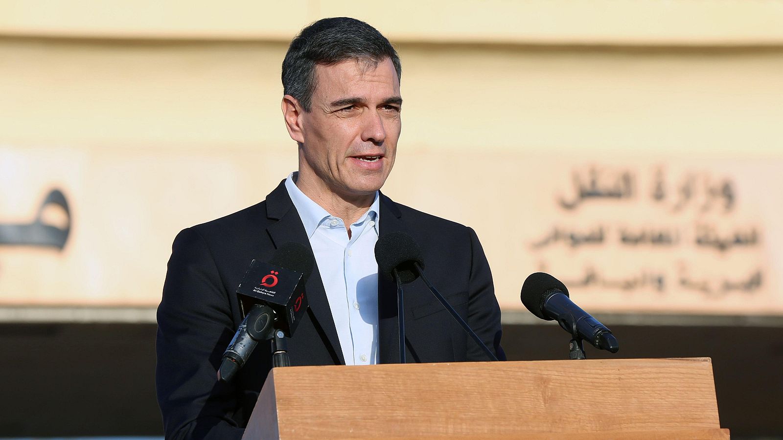 El presidente del Gobierno, Pedro Sánchez, en una imagen de noviembre de 2023 cuando visitó el paso fronterizo de Rafah con la Franja de Gaza.