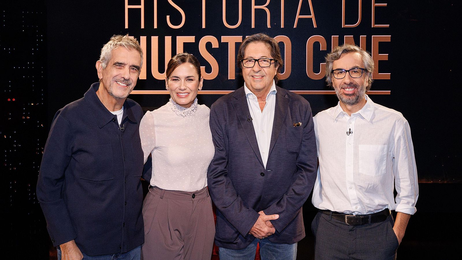 Los participantes en el coloquio con Elena S. Sánchez