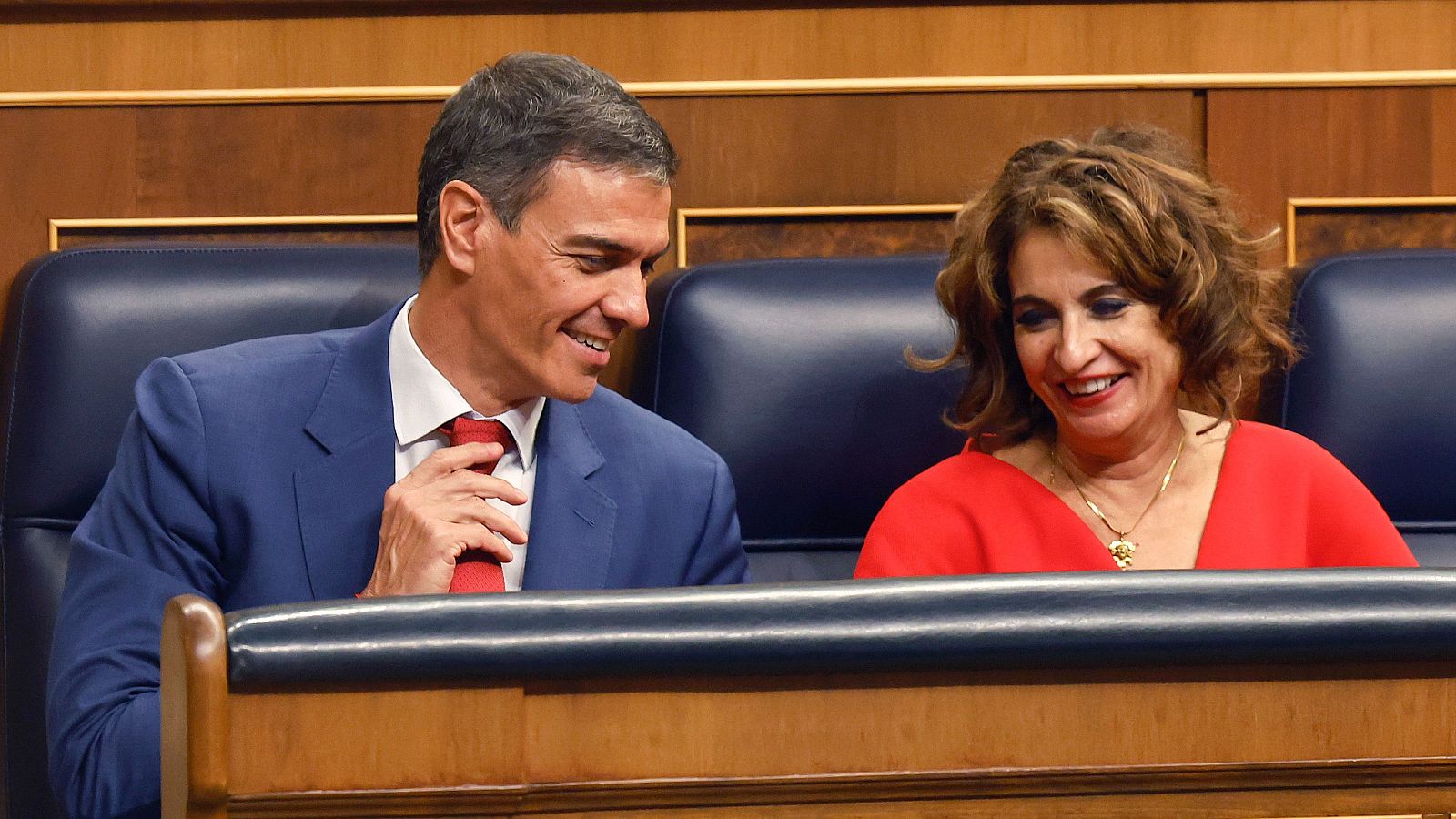 Detenidos dos hackers menores de edad que filtraron datos personales de Pedro Sánchez, ministros y la directora del CNI