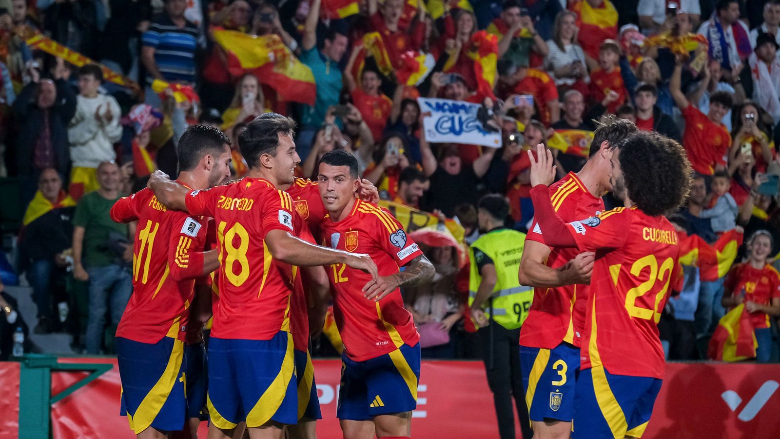 La selección española de fútbol suma tres victorias de tres posibles y a punta al Mundial.
