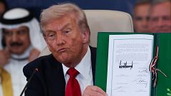 En directo, última hora del alto el fuego hoy en Gaza: Trump aterriza en Israel