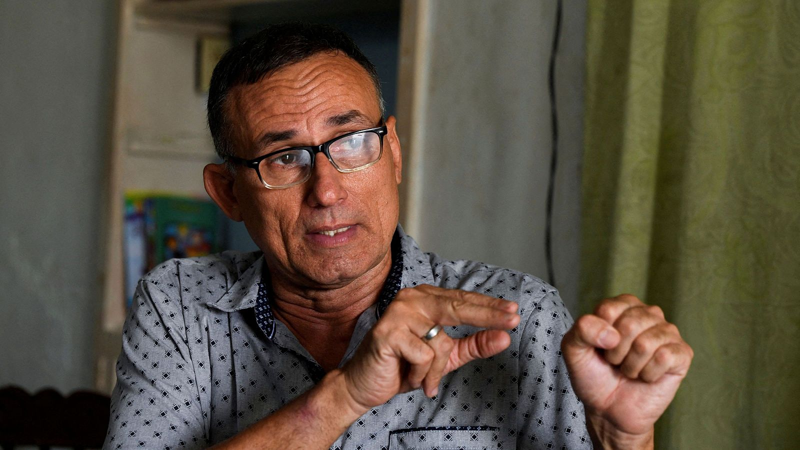 El histórico disidente cubano José Daniel Ferrer sale de la cárcel en Cuba y se exilia en Estados Unidos