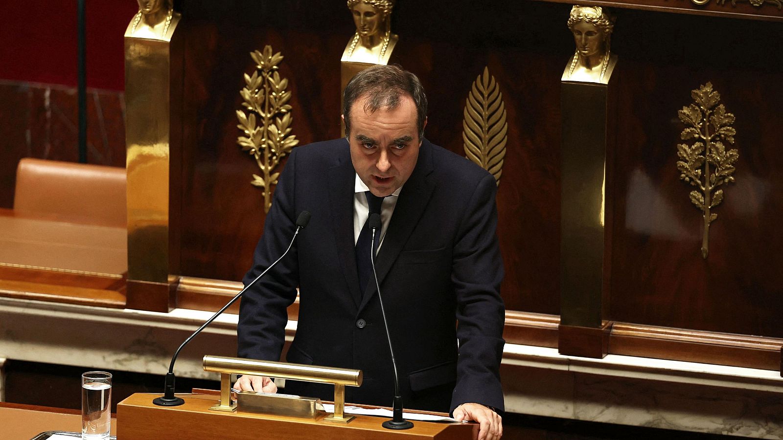 Lecornu propone suspender la reforma de las pensiones hasta las presidenciales de 2027