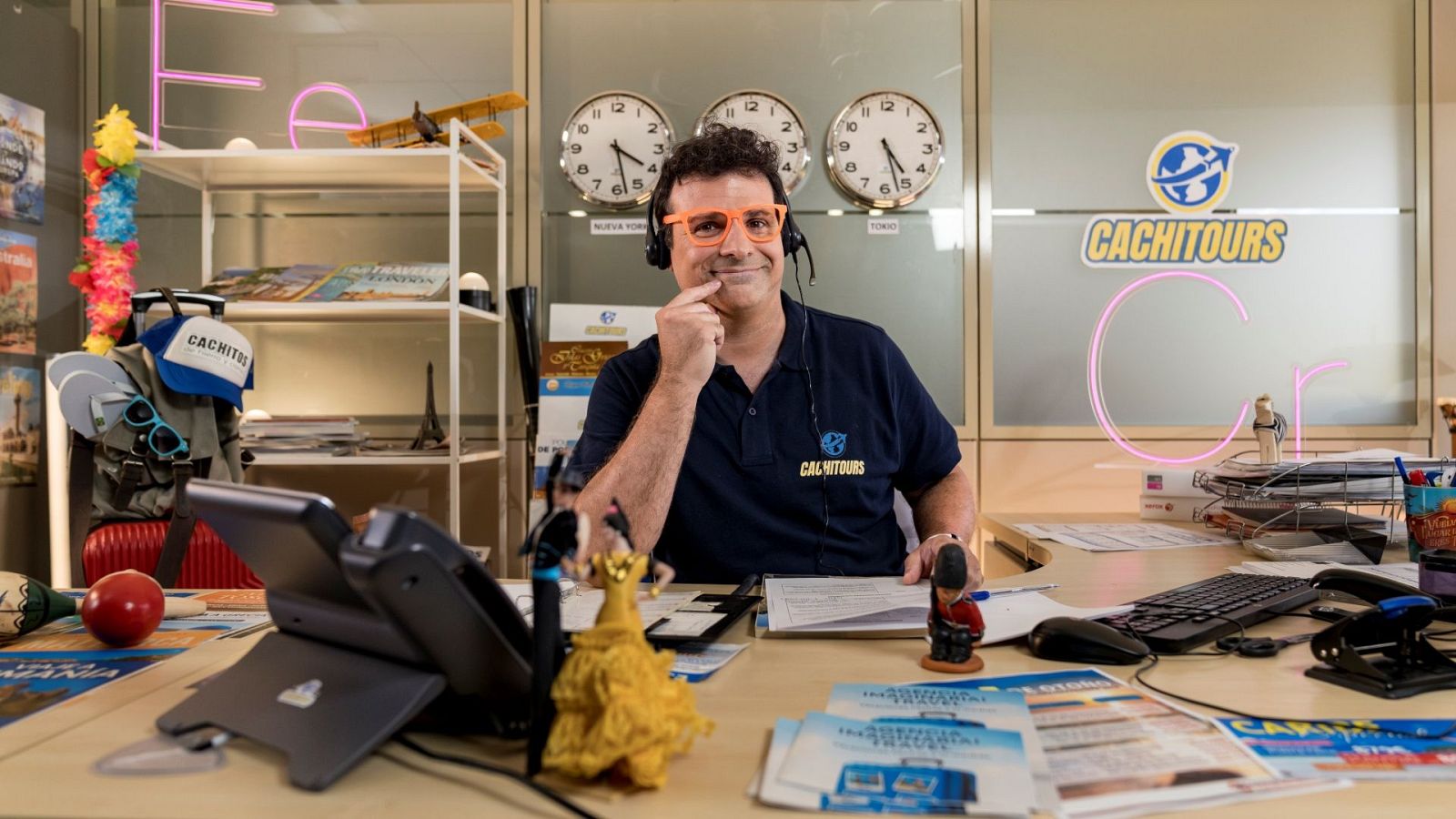 'Por el mundo', primer episodio de la temporada