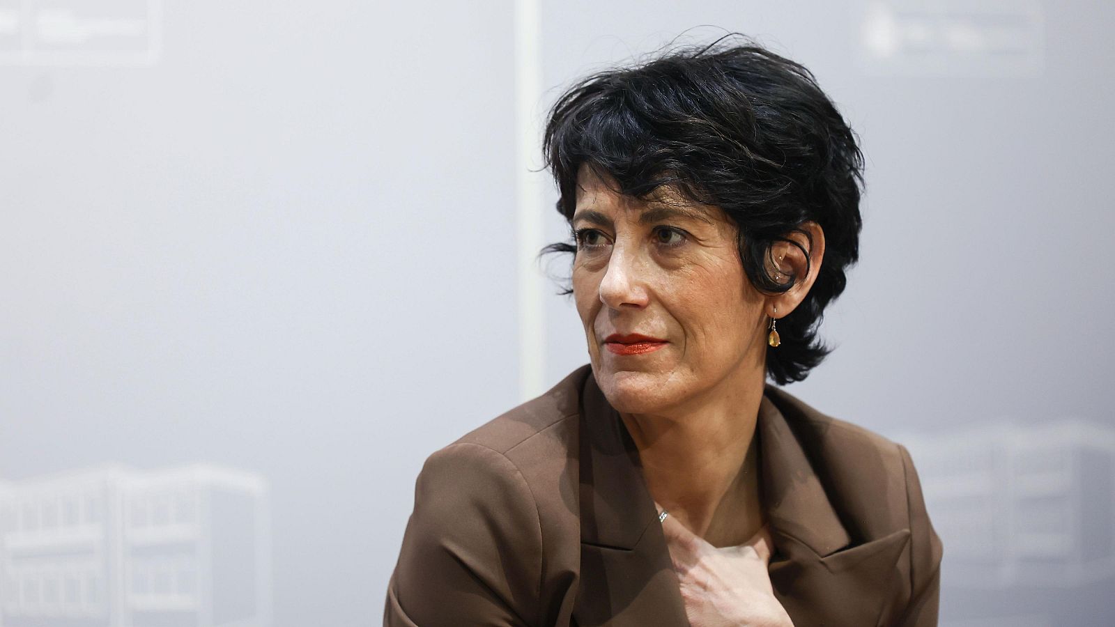 Elma Saiz pide "sosiego" con la cuota de autónomos porque todavía está en la mesa del diálogo social